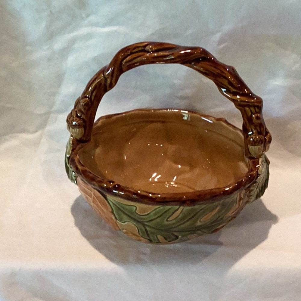 Fall ceramic bowl with handle